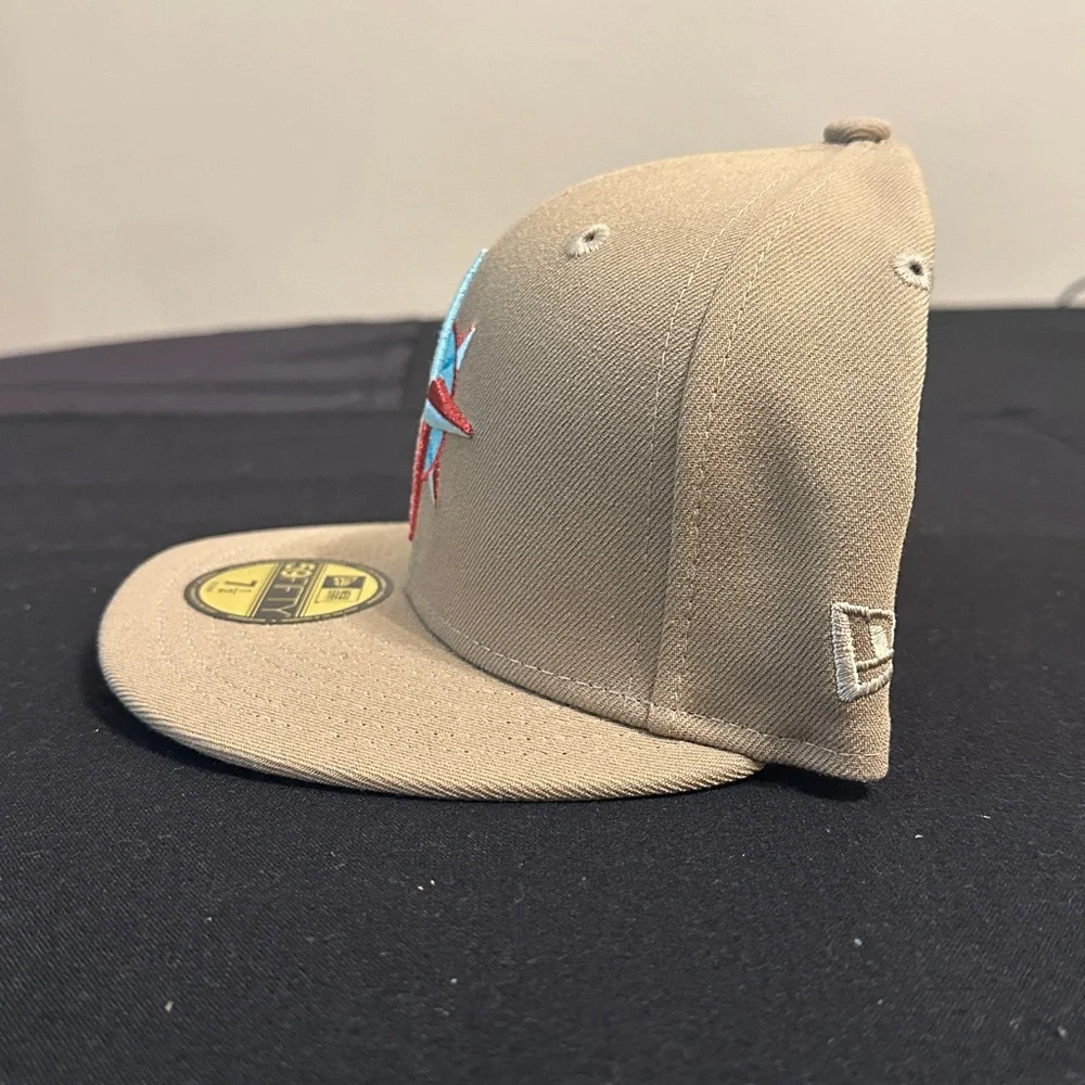 Hat Club Exclusive Seattle Mariners Size 7 1/2